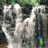 cascada-de-latas-6.jpg